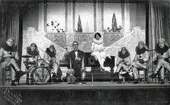 The-Merry-Imps-Hastings-Pier-c1910